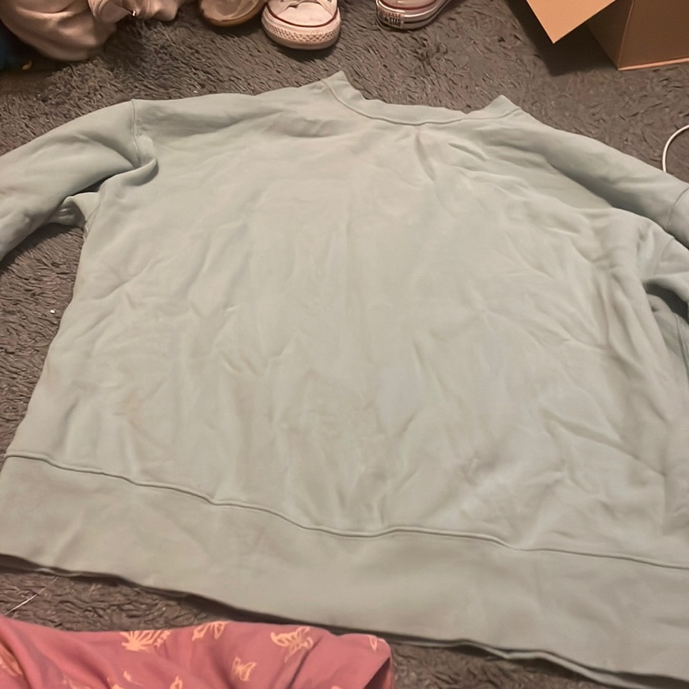 American eagle sweatshirt